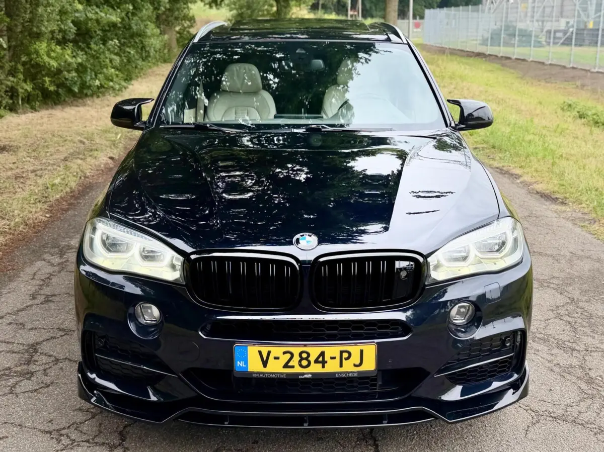 M50d 7p.