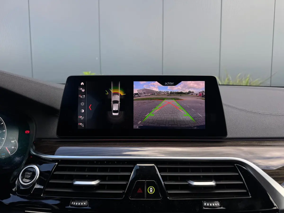 530e iPerformance High Executive NAVI|LEDER|LED|CAMERA|SPORTVELGEN
