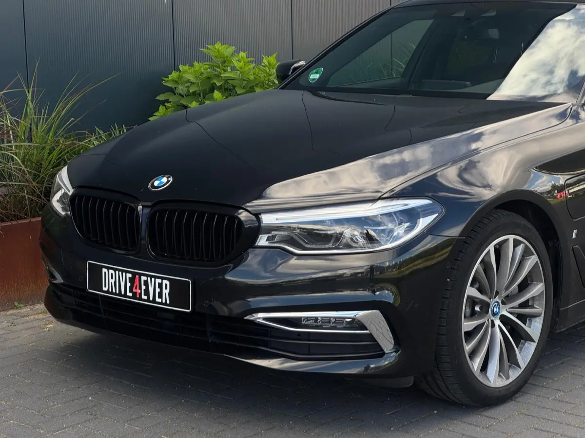 530e iPerformance High Executive NAVI|LEDER|LED|CAMERA|SPORTVELGEN