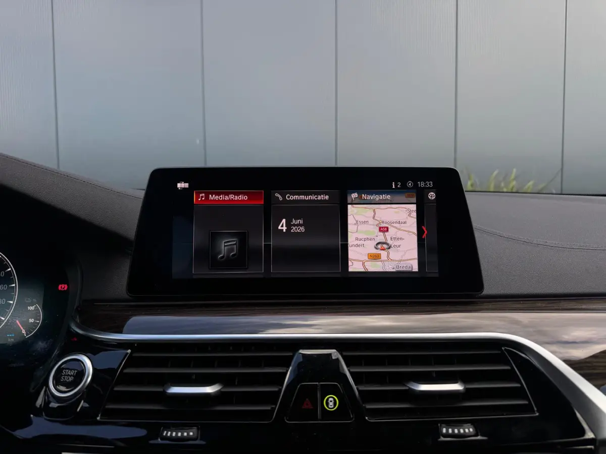 530e iPerformance High Executive NAVI|LEDER|LED|CAMERA|SPORTVELGEN