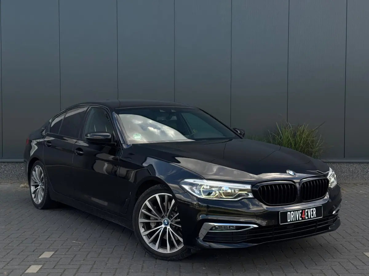 530e iPerformance High Executive NAVI|LEDER|LED|CAMERA|SPORTVELGEN