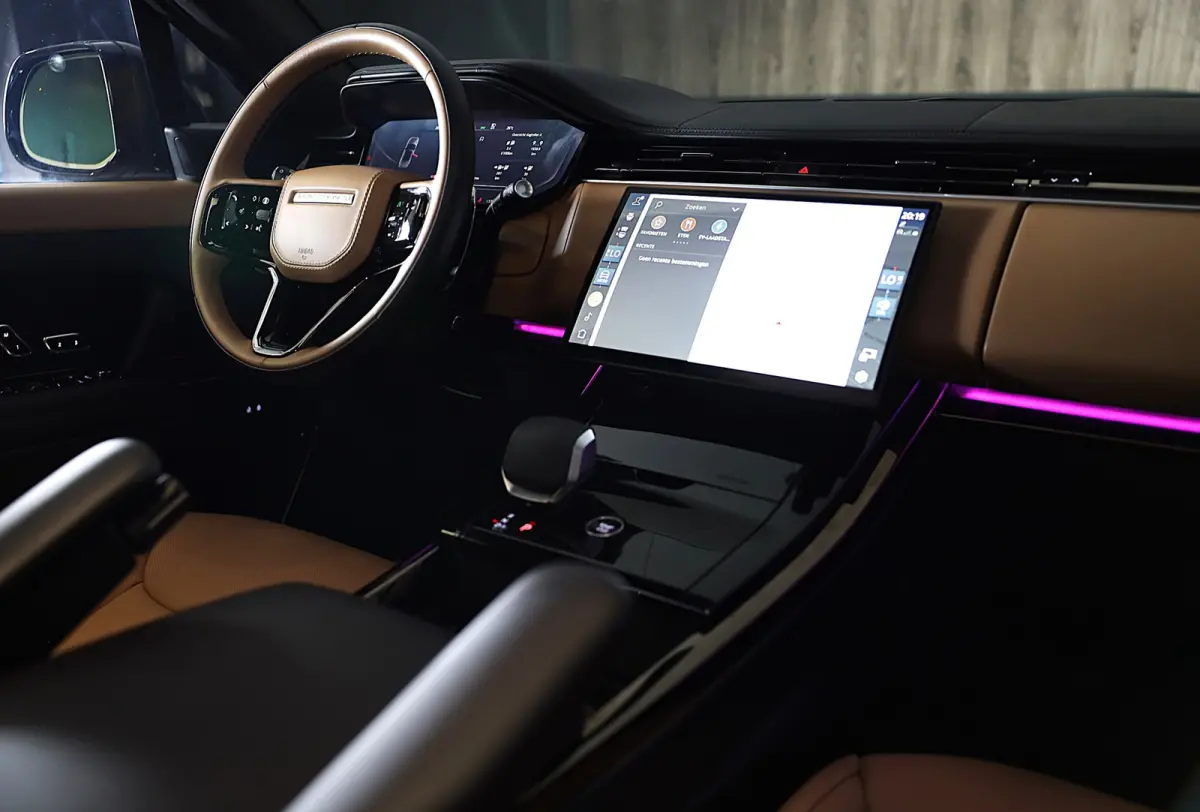 3.0 P550e Autobiography PHEV / Massage / Head Up / Softclose / Meridian / 360 Camera / Pano /Trekhaak