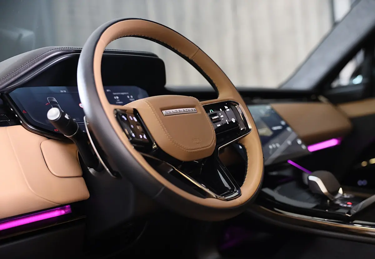 3.0 P550e Autobiography PHEV / Massage / Head Up / Softclose / Meridian / 360 Camera / Pano /Trekhaak