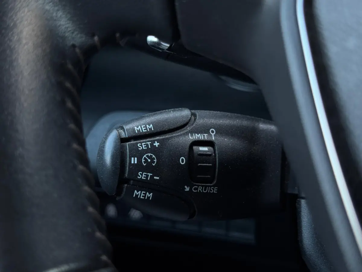 1.2 130pk Allure AUTOMAAT|NAVI|CAMERA|LED|TREKHAAK|SPORTVELGEN