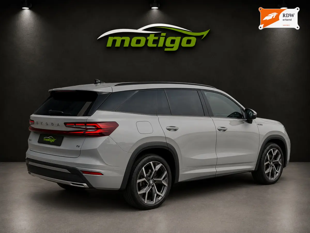 1.5 TSI PHEV Sportline Business/20"/soundpack