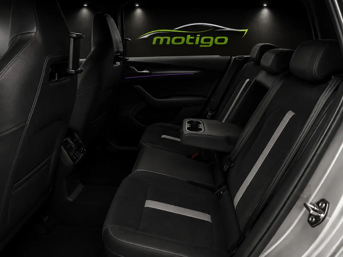 1.5 TSI PHEV Sportline Business/20"/soundpack
