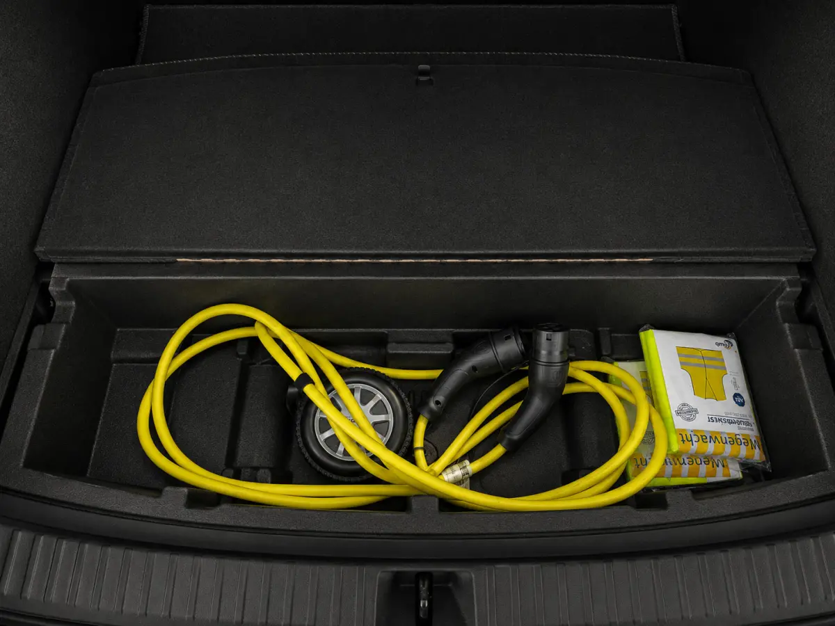 1.5 TSI PHEV Sportline Business/20"/soundpack