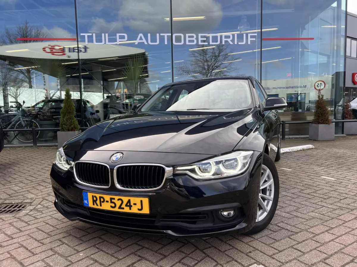 318i High Executive Automaat Clima 2018 Leer NAP