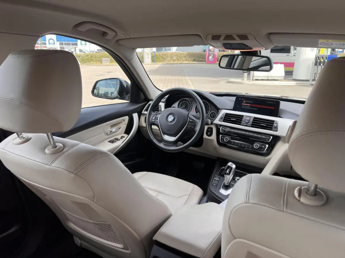 318i High Executive Automaat Clima 2018 Leer NAP