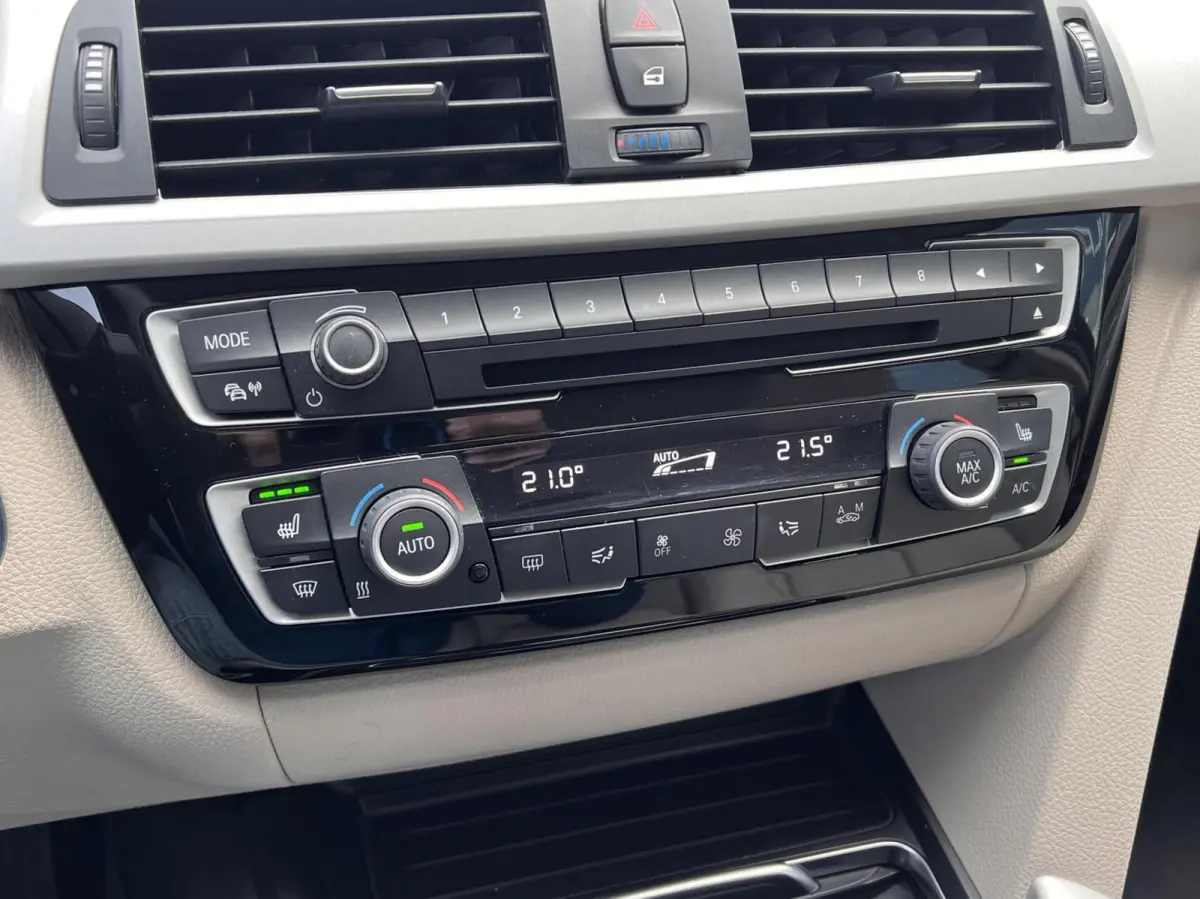 318i High Executive Automaat Clima 2018 Leer NAP
