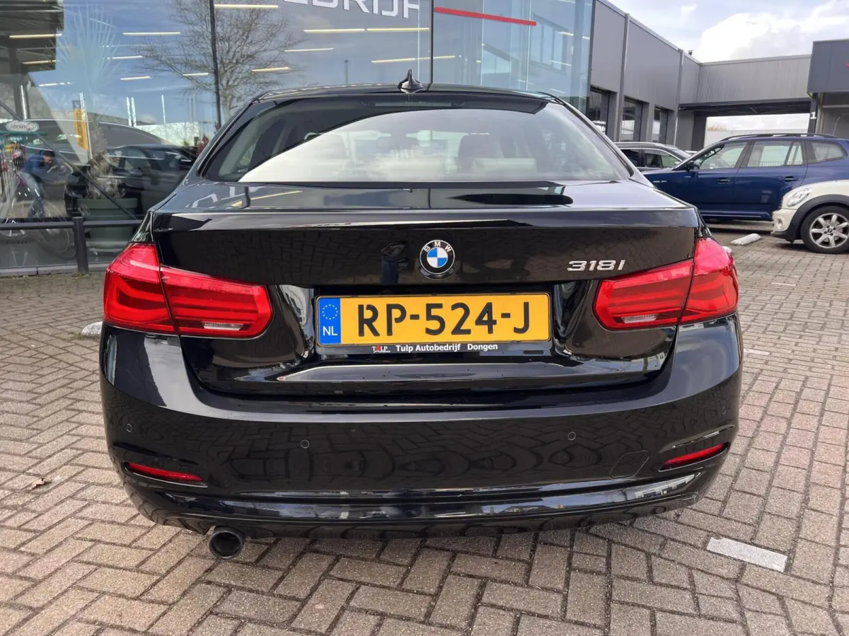318i High Executive Automaat Clima 2018 Leer NAP
