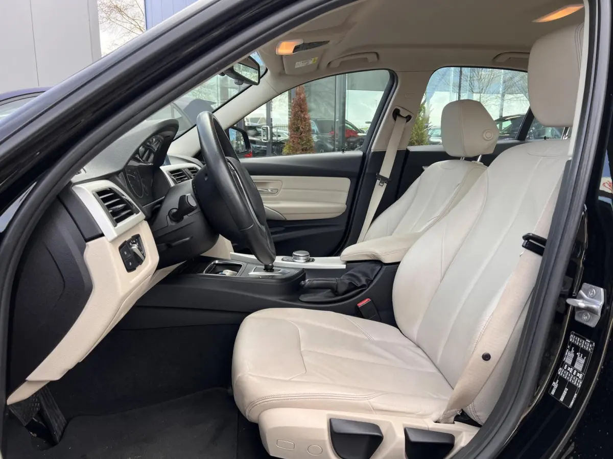 318i High Executive Automaat Clima 2018 Leer NAP