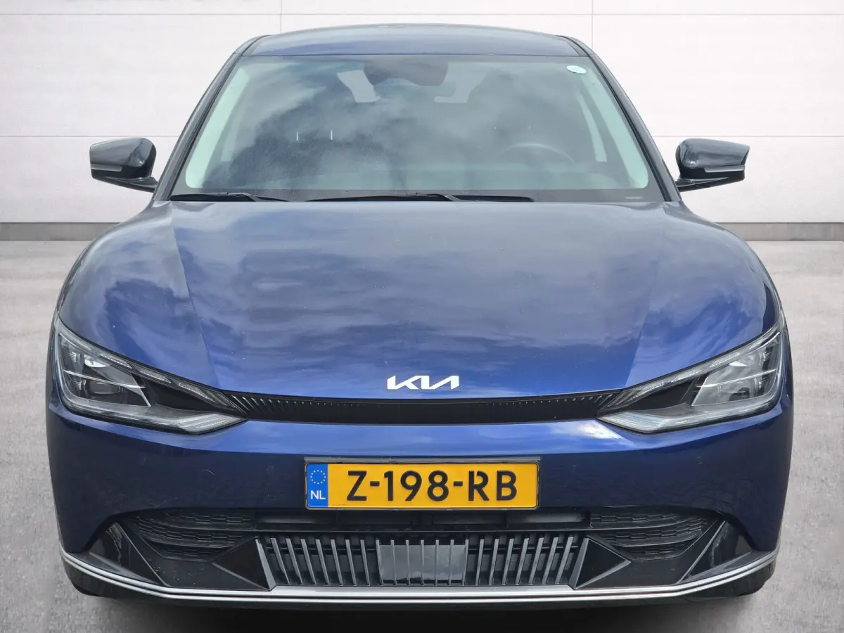 Edition Advanced 77.4 kWh | NL-auto | Apple Carplay/Android Auto | Voorstoelen verwarmd |