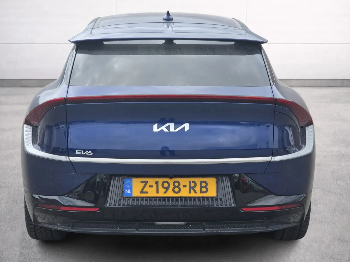 Edition Advanced 77.4 kWh | NL-auto | Apple Carplay/Android Auto | Voorstoelen verwarmd |