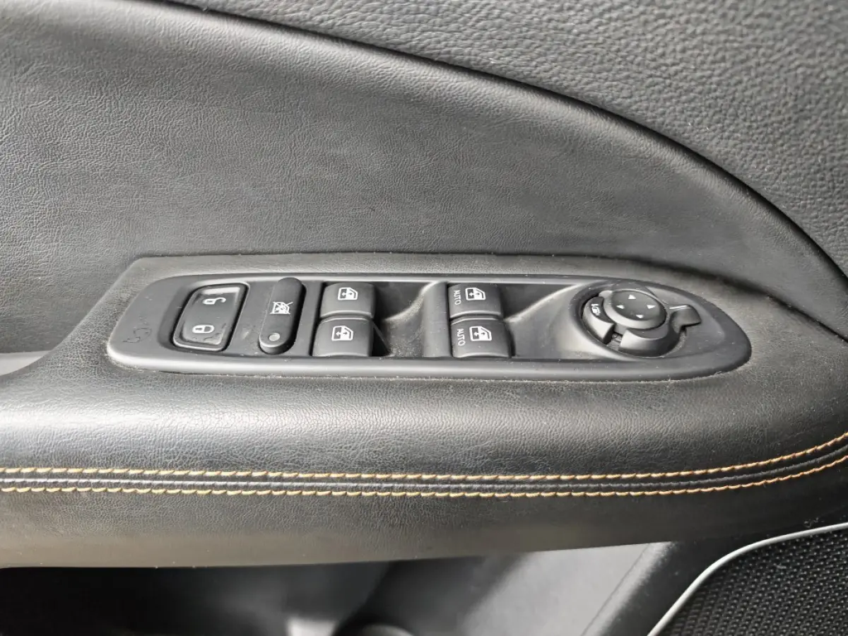 1.4 MultiAir Limited Full Options +NAP NL-auto