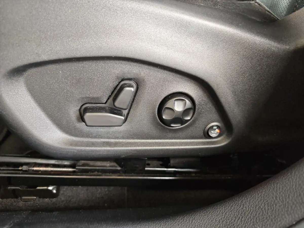 1.4 MultiAir Limited Full Options +NAP NL-auto