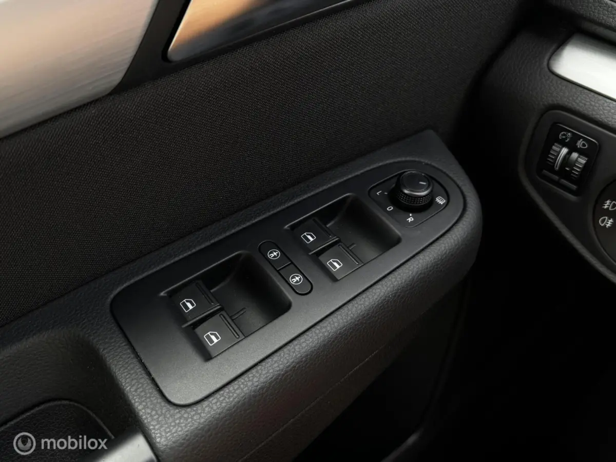1.4 TSI Exclusive Series 7Pers. Dealer O.H.