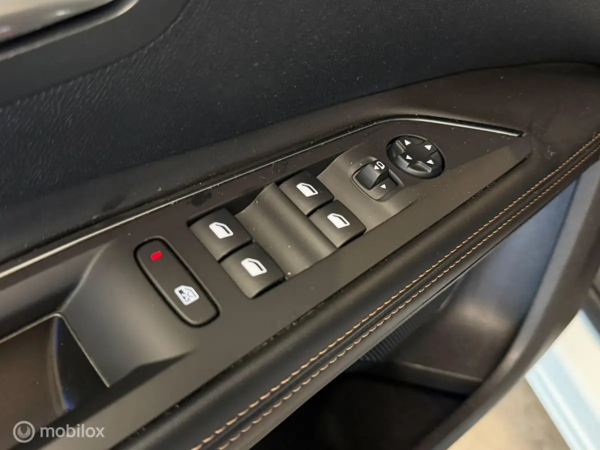 1.6 e-THP GT-Line Keyless/360 camera/7 persoons