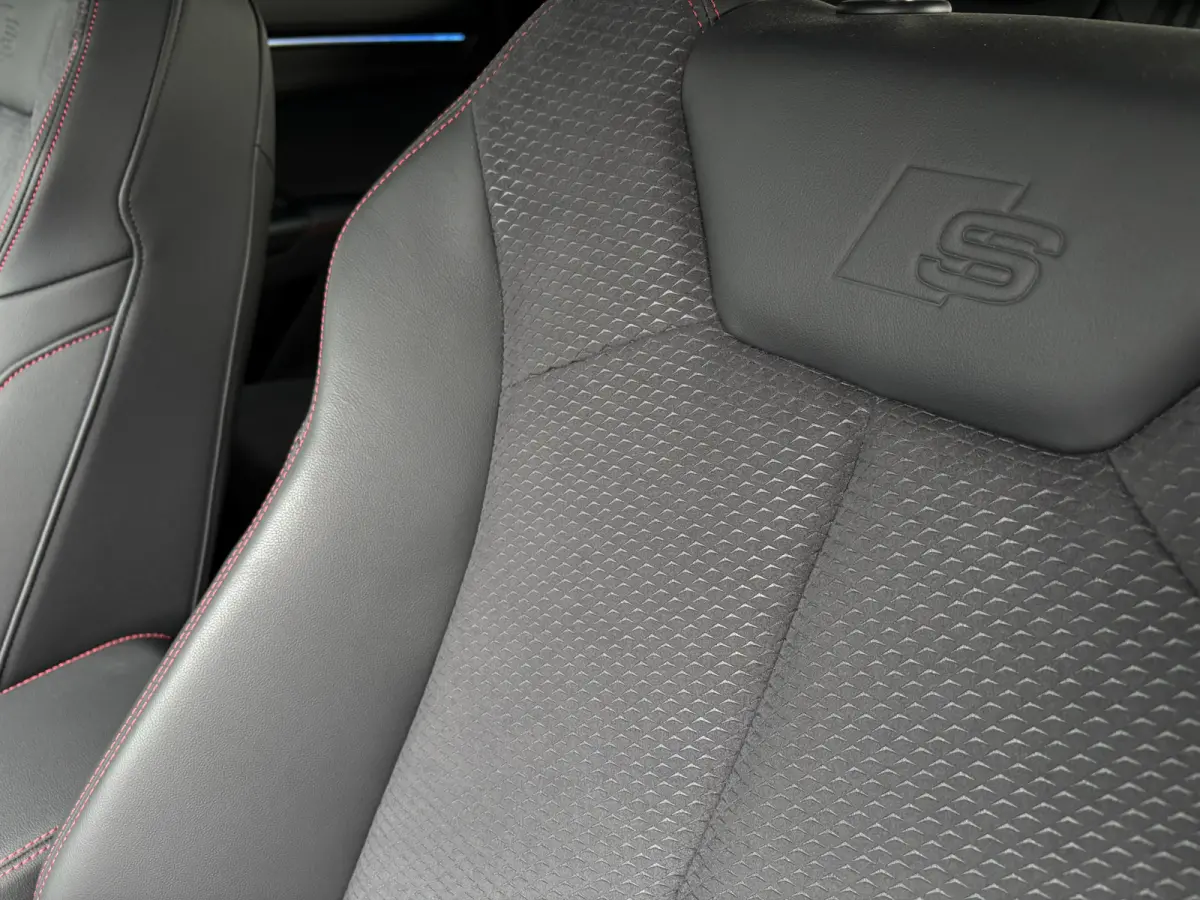 45 TFSIe S-line Pano Sonos Audi Exclusive 5.898 km!