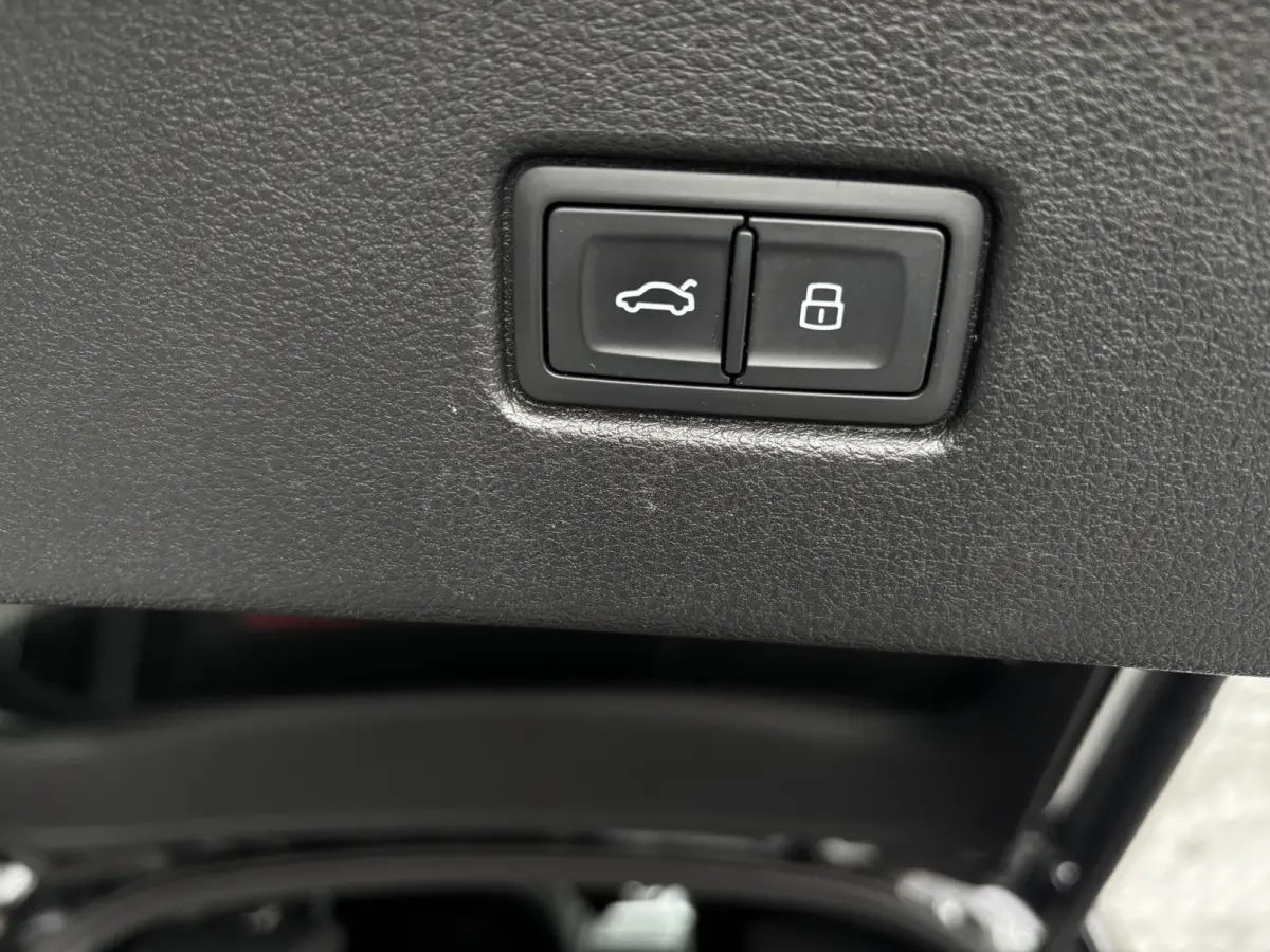 55 TFSI e S-line RS Luchtvering Head-Up