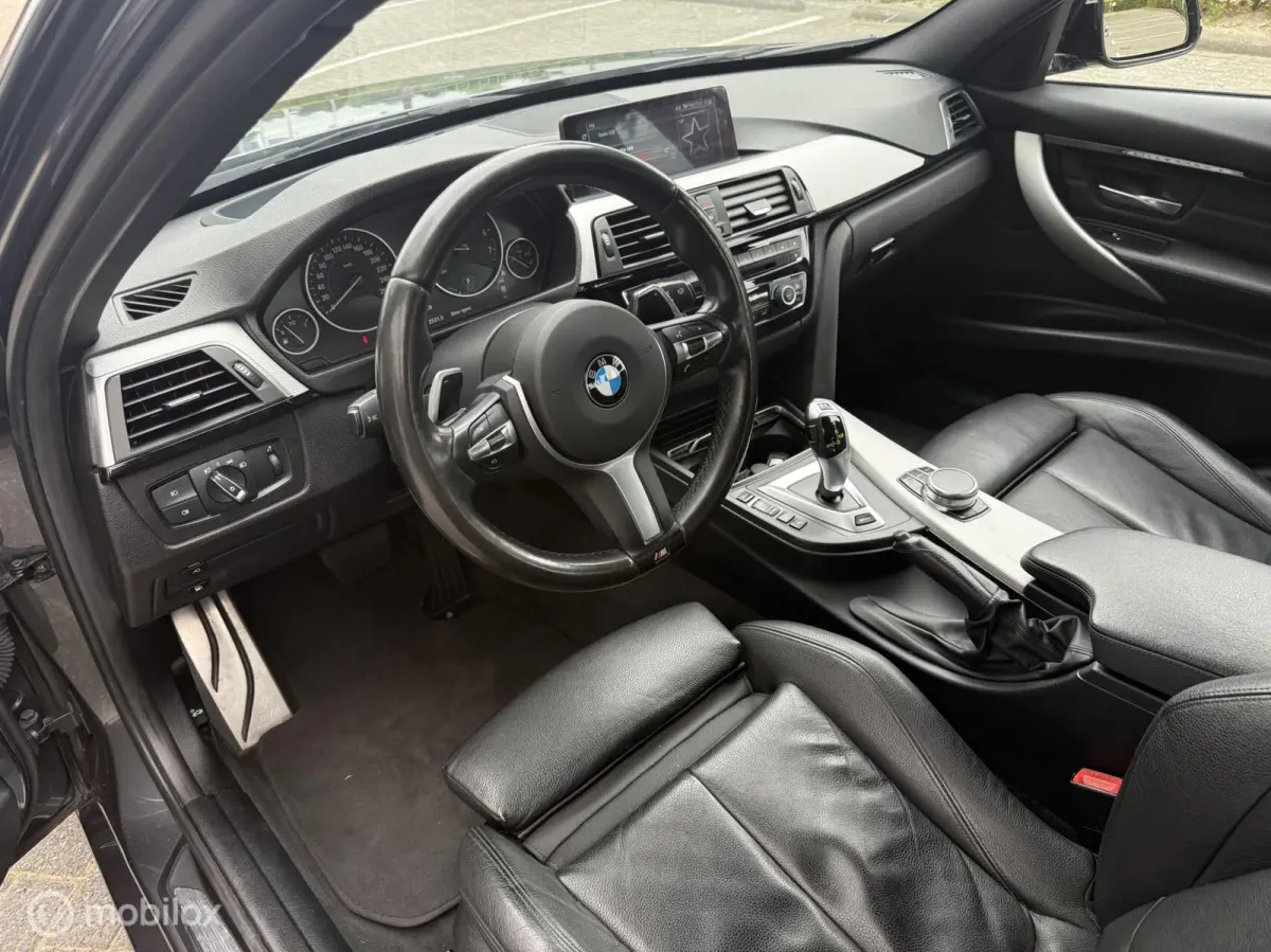 330e Centennial High Executive