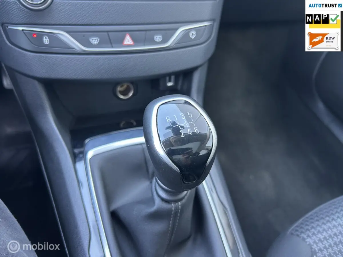 1.2 PureTech Allure Pack|CARPLAY|PANO|NAP