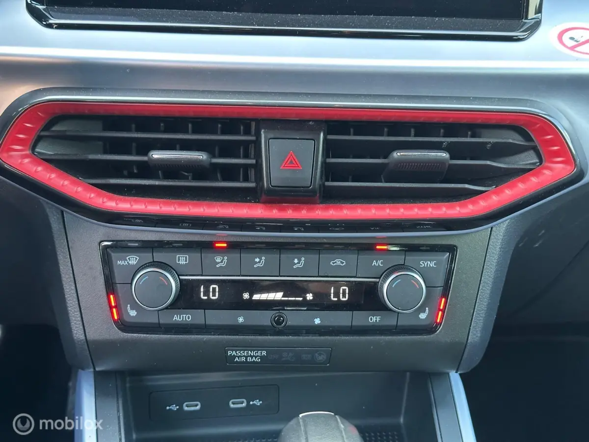 1.0 TSI FR Business Connect