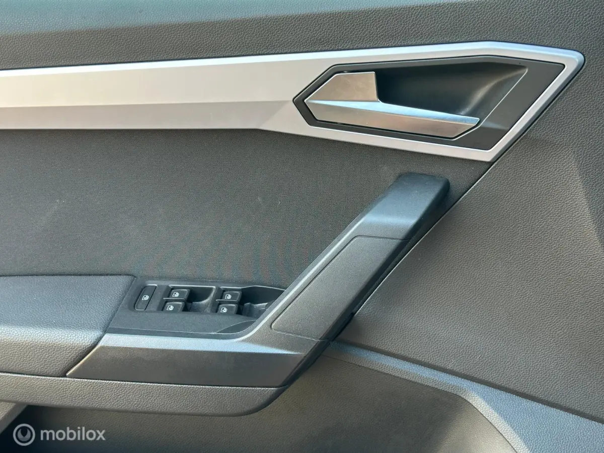 1.0 TSI FR Business Connect