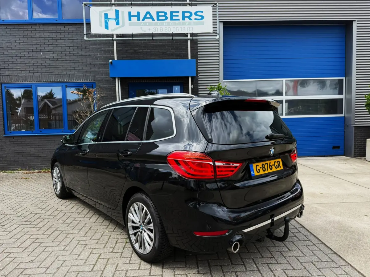 220i 7p. High Executive Edition 192PK|Nieuw model|Full Led|AUT|Leder|DAB+|StoelVW|Trekhaak|Bots|HUD|NLAuto