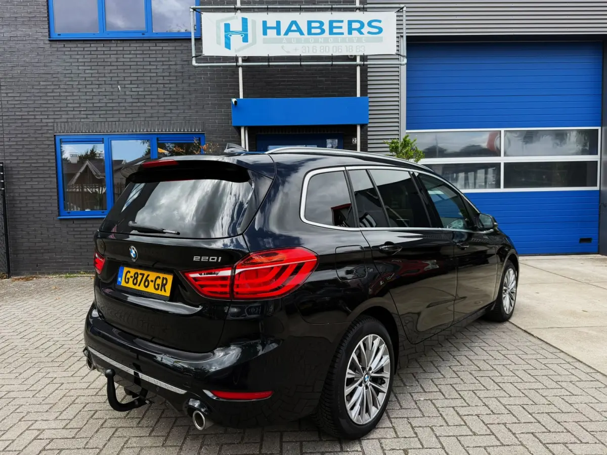 220i 7p. High Executive Edition 192PK|Nieuw model|Full Led|AUT|Leder|DAB+|StoelVW|Trekhaak|Bots|HUD|NLAuto