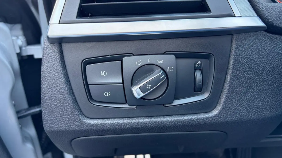 420i 183PK HIGH EXECUTIVE M-SPORT AUTOMAAT / NAVI / LEDER / FULL-LED / CLIMA / 19" LMV / KEYLESS / ORG. NL. / MEMORY SEATS / NEKVERWARMING / WINTERPAKKET / UNIEK !!
