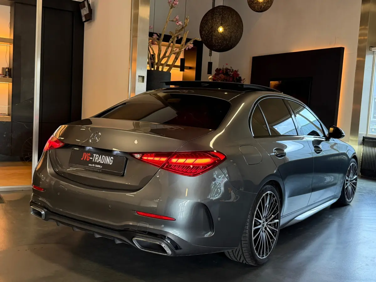 180 AMG Night Panorama Sfeerverl. Camera