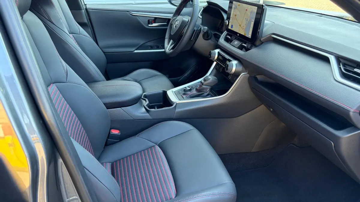 2.5 PLUG-IN HYBRID AWD 306PK GR SPORT / NAVI / CLIMA / LED / PDC / 19" LMV / CAMERA / KEYLESS / ADAPT. CRUISECONTROL / HUD / WINTERPAKKET !!