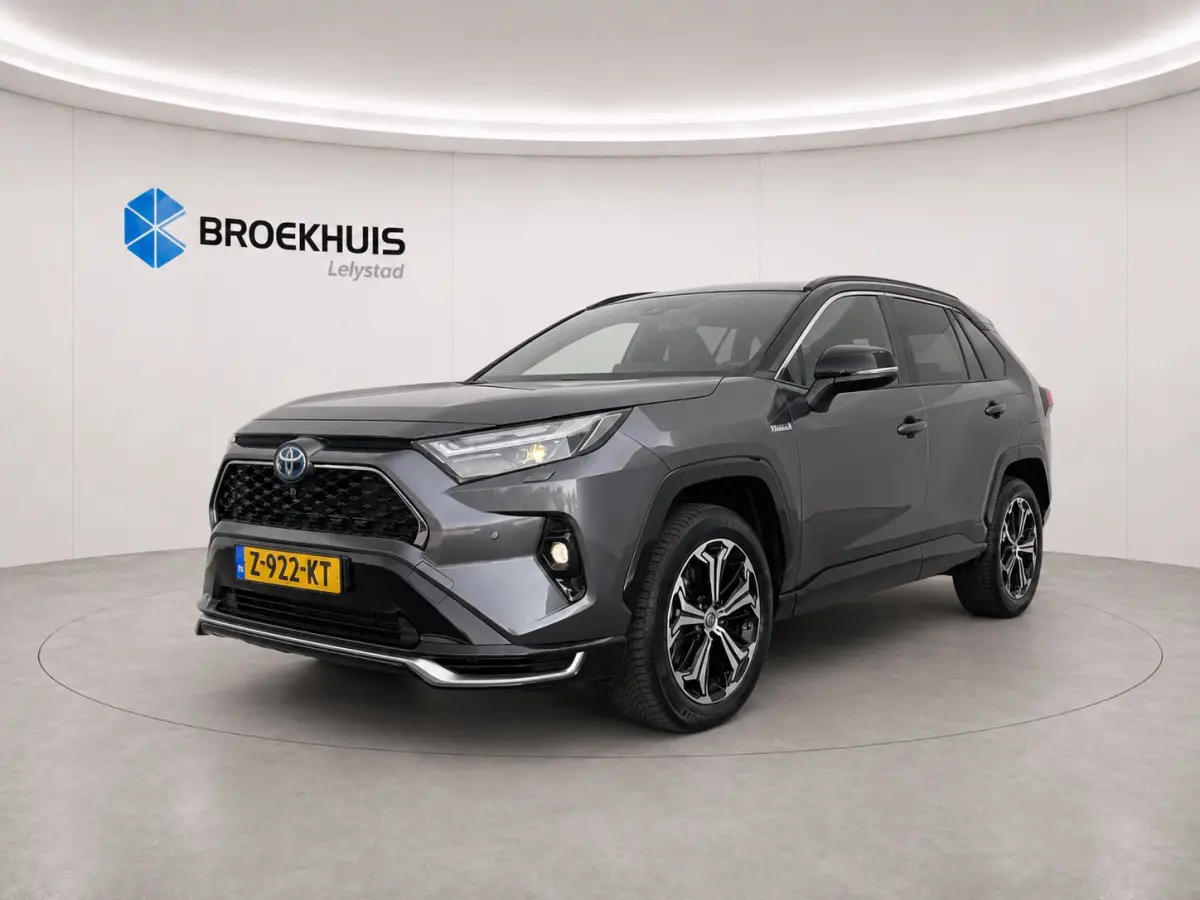 2.5 PLUG-IN HYBRID AWD 306PK GR SPORT / NAVI / CLIMA / LED / PDC / 19" LMV / CAMERA / KEYLESS / ADAPT. CRUISECONTROL / HUD / WINTERPAKKET !!