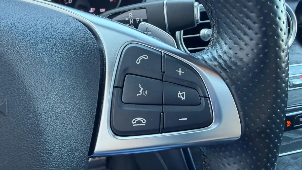 250 4MATIC PREMIUM PLUS AMG AUTOMAAT / NAVI / LEDER / CLIMA / FULL-LED / PDC / 20" LMV / CAMERA / LUCHTVERING / PANO. DAK / WEGKLAP. TREKHAAK !!