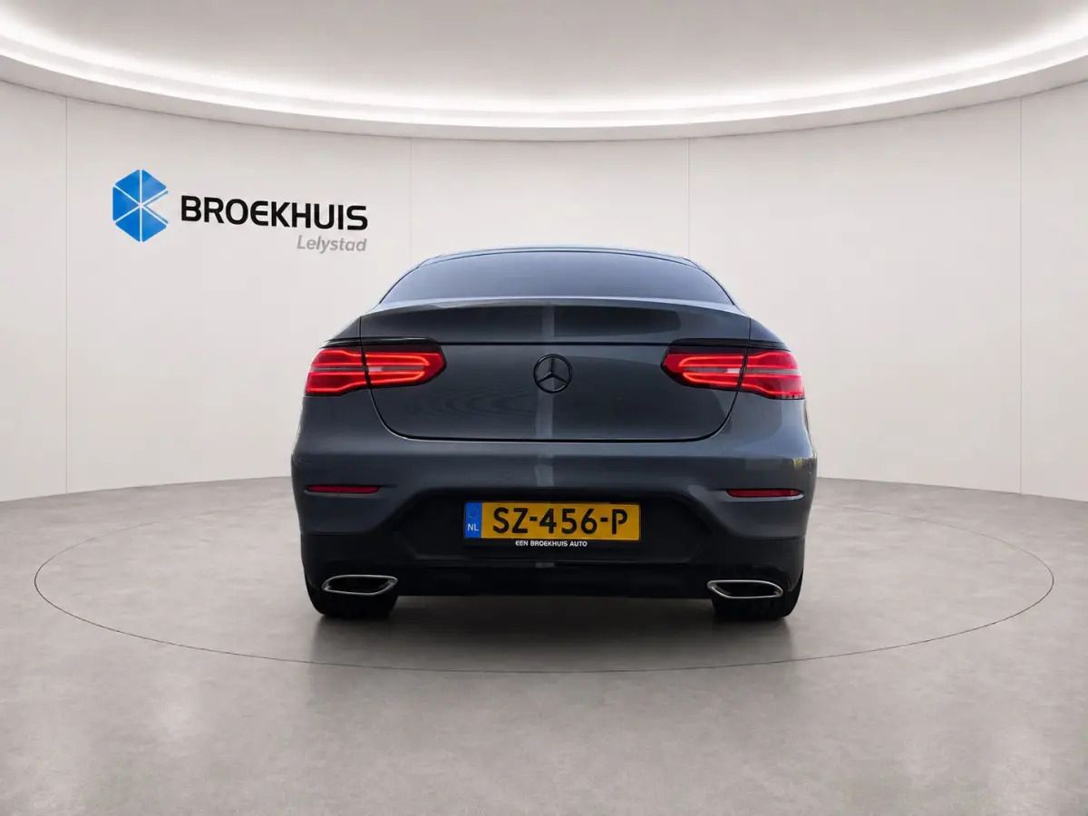 250 4MATIC PREMIUM PLUS AMG AUTOMAAT / NAVI / LEDER / CLIMA / FULL-LED / PDC / 20" LMV / CAMERA / LUCHTVERING / PANO. DAK / WEGKLAP. TREKHAAK !!