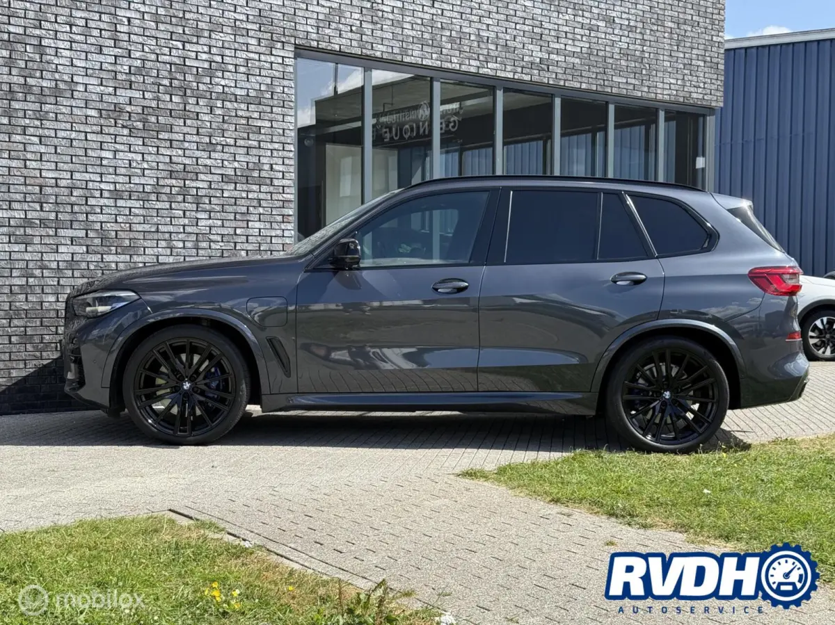 xDrive45e High Executive M Sport |Pano|Trekh|Memory
