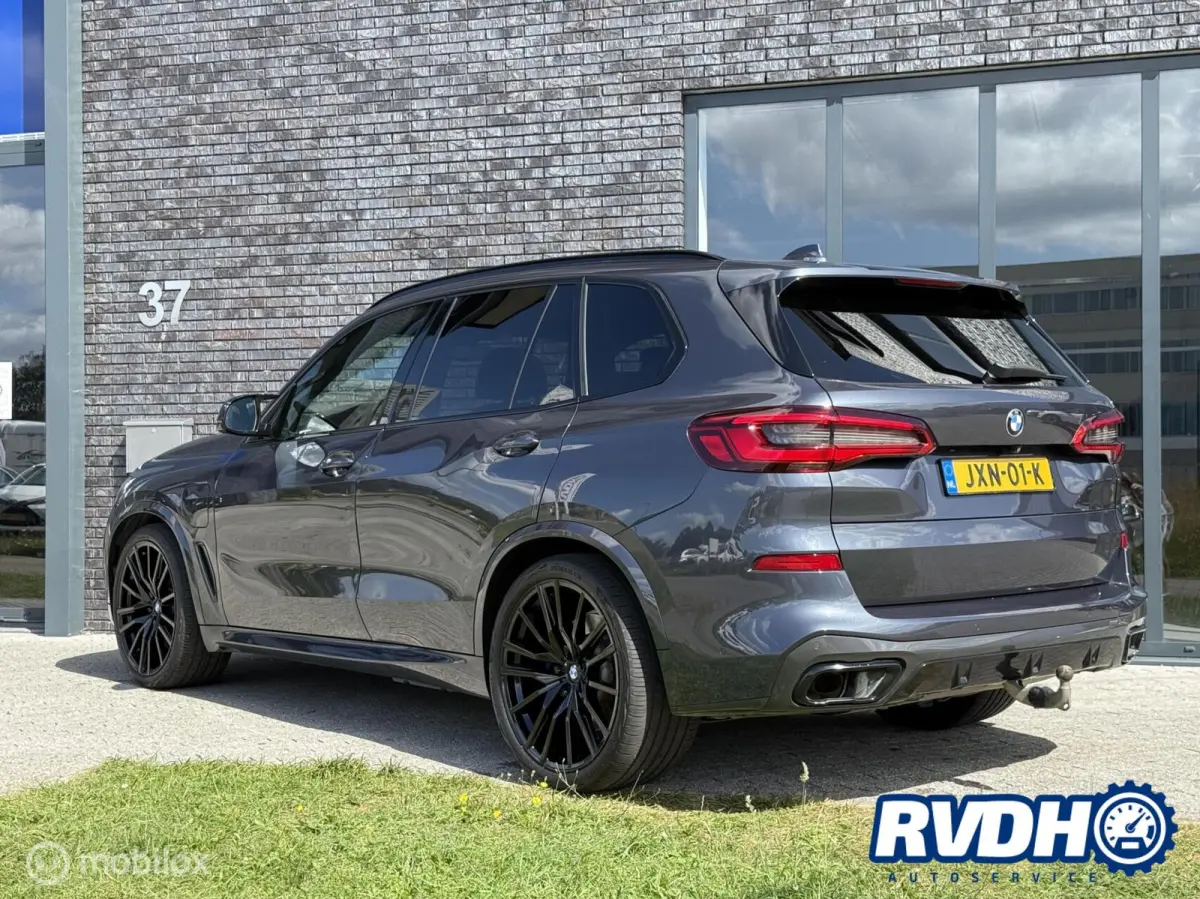 xDrive45e High Executive M Sport |Pano|Trekh|Memory