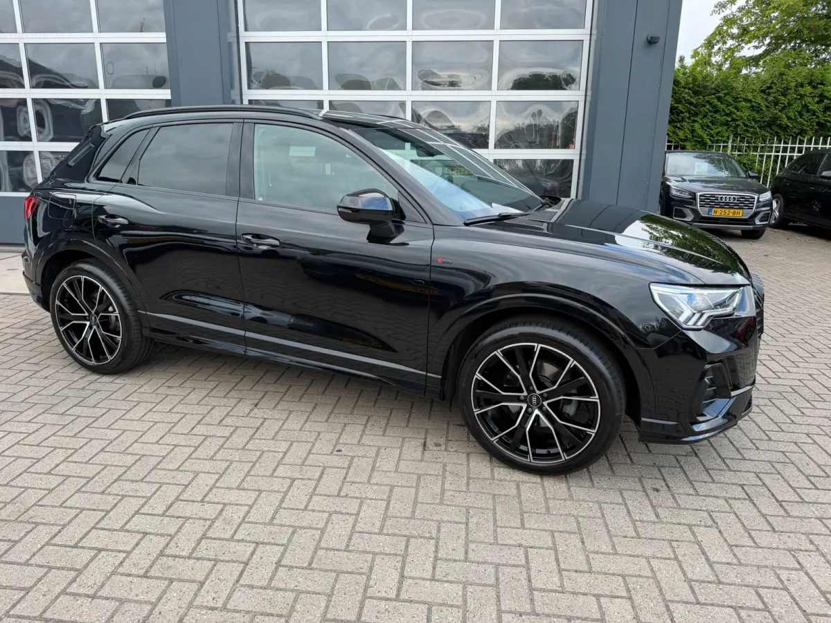 35 TFSI S Line / Pano / Sportleder / B&O / Trekhaak / Virtual / LED / Keyless.