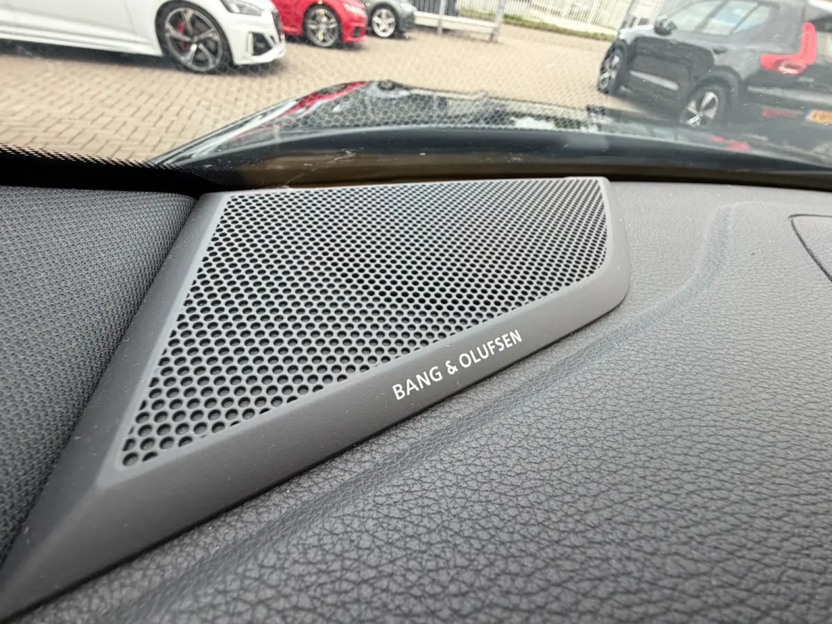 35 TFSI S Line / Pano / Sportleder / B&O / Trekhaak / Virtual / LED / Keyless.