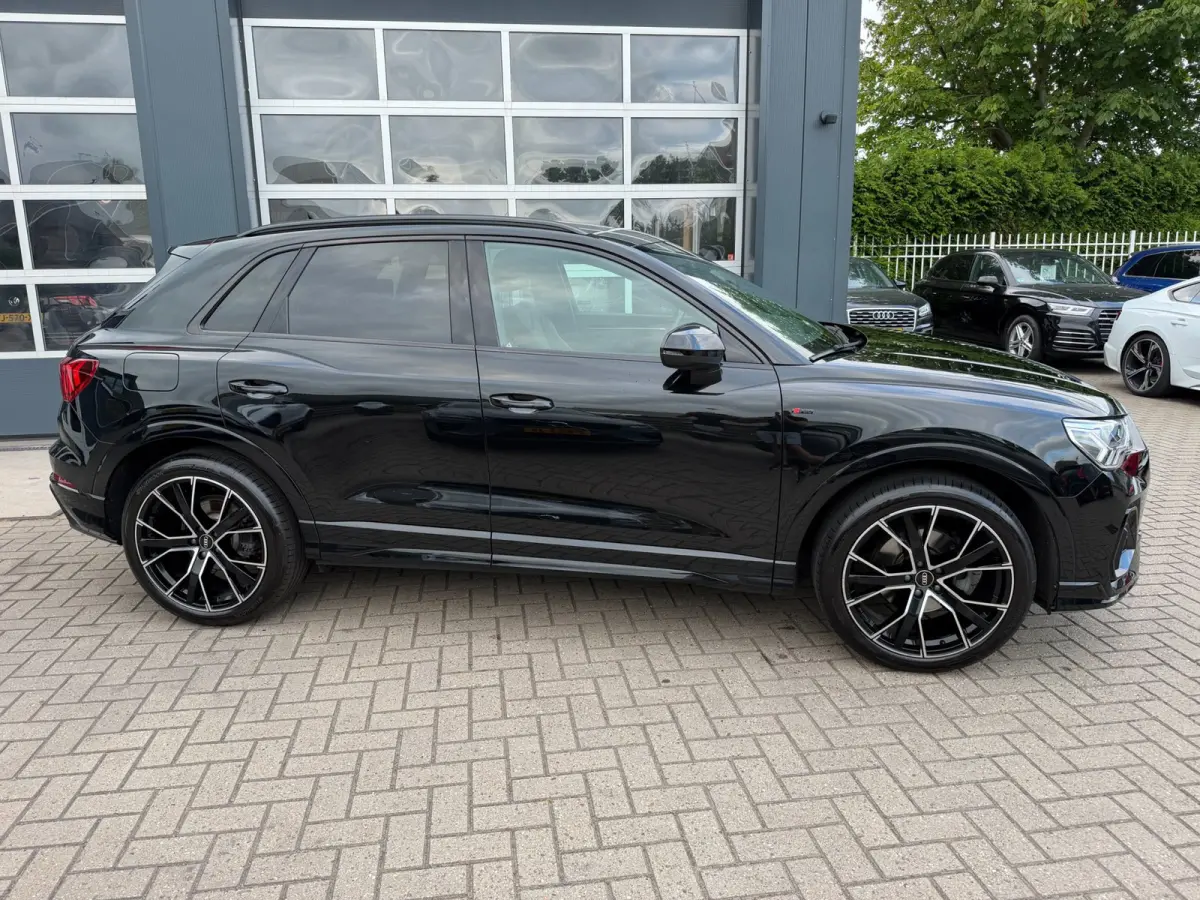 35 TFSI S Line / Pano / Sportleder / B&O / Trekhaak / Virtual / LED / Keyless.