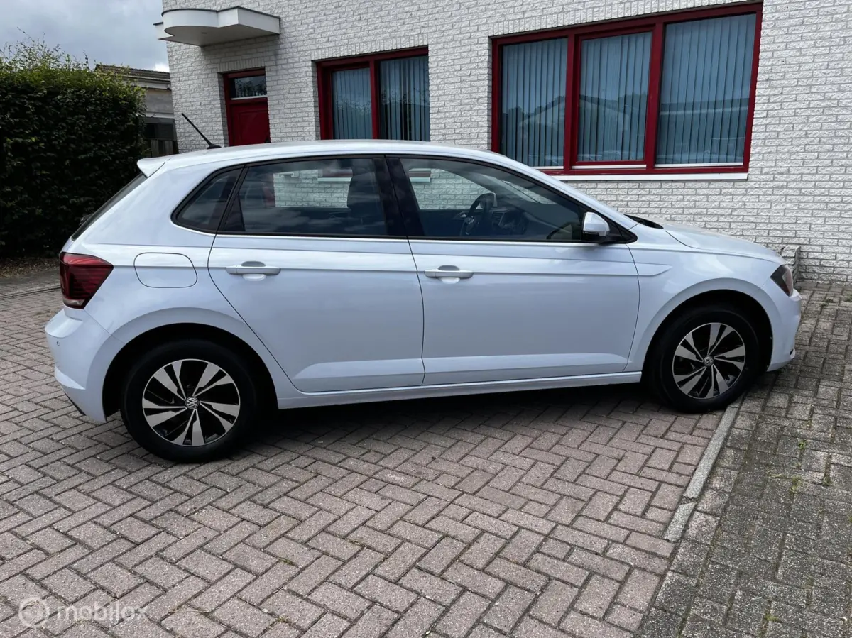 1.0i CRUISE / NAVI / PDC
