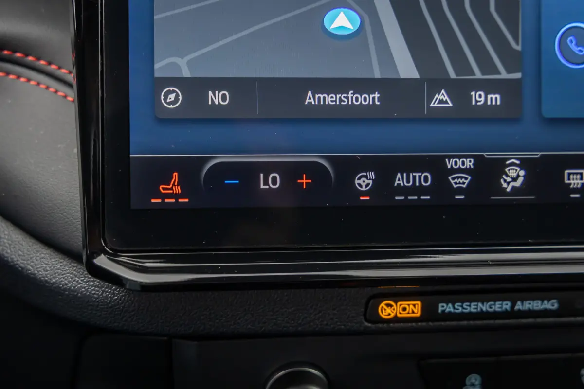 1.0 EcoBoost ST-Line Apple Carplay/Android Auto | Navigatiesysteem full map | Verwarmde voorruit | Voorstoelen verwarmd | Achteruitrijcamera | Apple Carplay/Android Auto|telefoonintegratie p