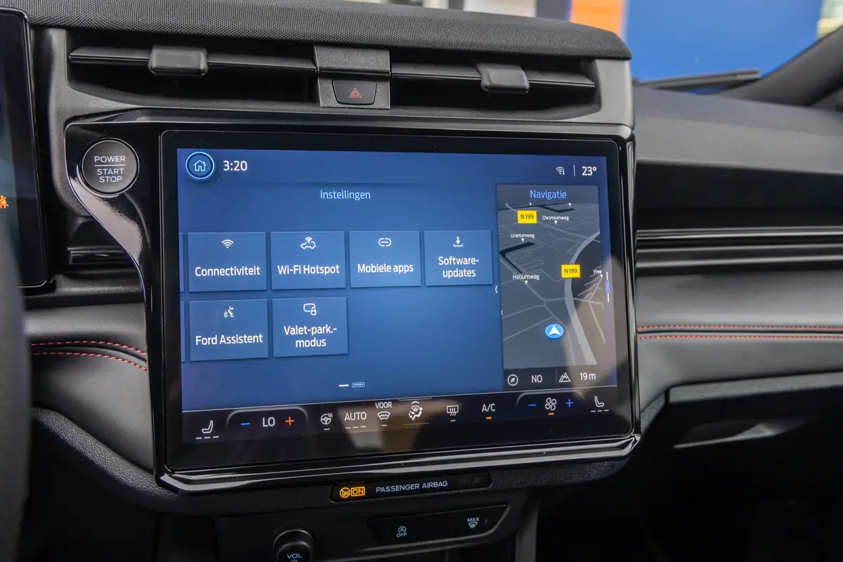 1.0 EcoBoost ST-Line Apple Carplay/Android Auto | Navigatiesysteem full map | Verwarmde voorruit | Voorstoelen verwarmd | Achteruitrijcamera | Apple Carplay/Android Auto|telefoonintegratie p