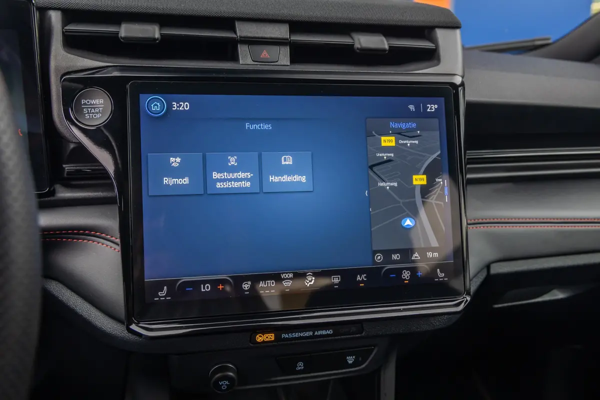 1.0 EcoBoost ST-Line Apple Carplay/Android Auto | Navigatiesysteem full map | Verwarmde voorruit | Voorstoelen verwarmd | Achteruitrijcamera | Apple Carplay/Android Auto|telefoonintegratie p