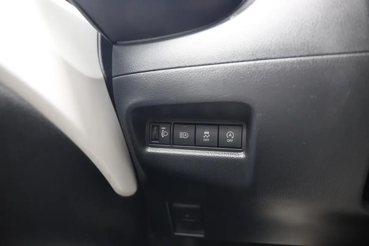1.0 VVT-i MT Play|Camera|ACC|Airco|