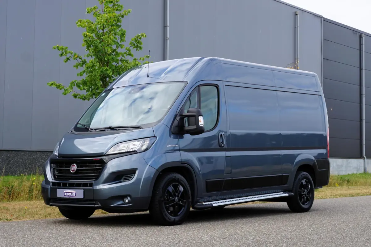 35H 2.3 MultiJet L2H2 Automaat |180 pk |Metallic |1e eigenaar |Topstaat |Camera |Cruise |Navi |Climate control |BPM vrij |EURO6D |Meegespoten voorbumper |LED dagrijverlichting