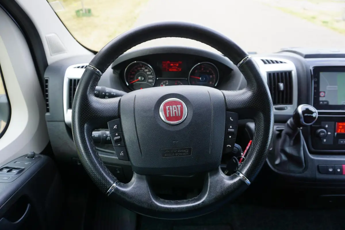 35H 2.3 MultiJet L2H2 Automaat |180 pk |Metallic |1e eigenaar |Topstaat |Camera |Cruise |Navi |Climate control |BPM vrij |EURO6D |Meegespoten voorbumper |LED dagrijverlichting
