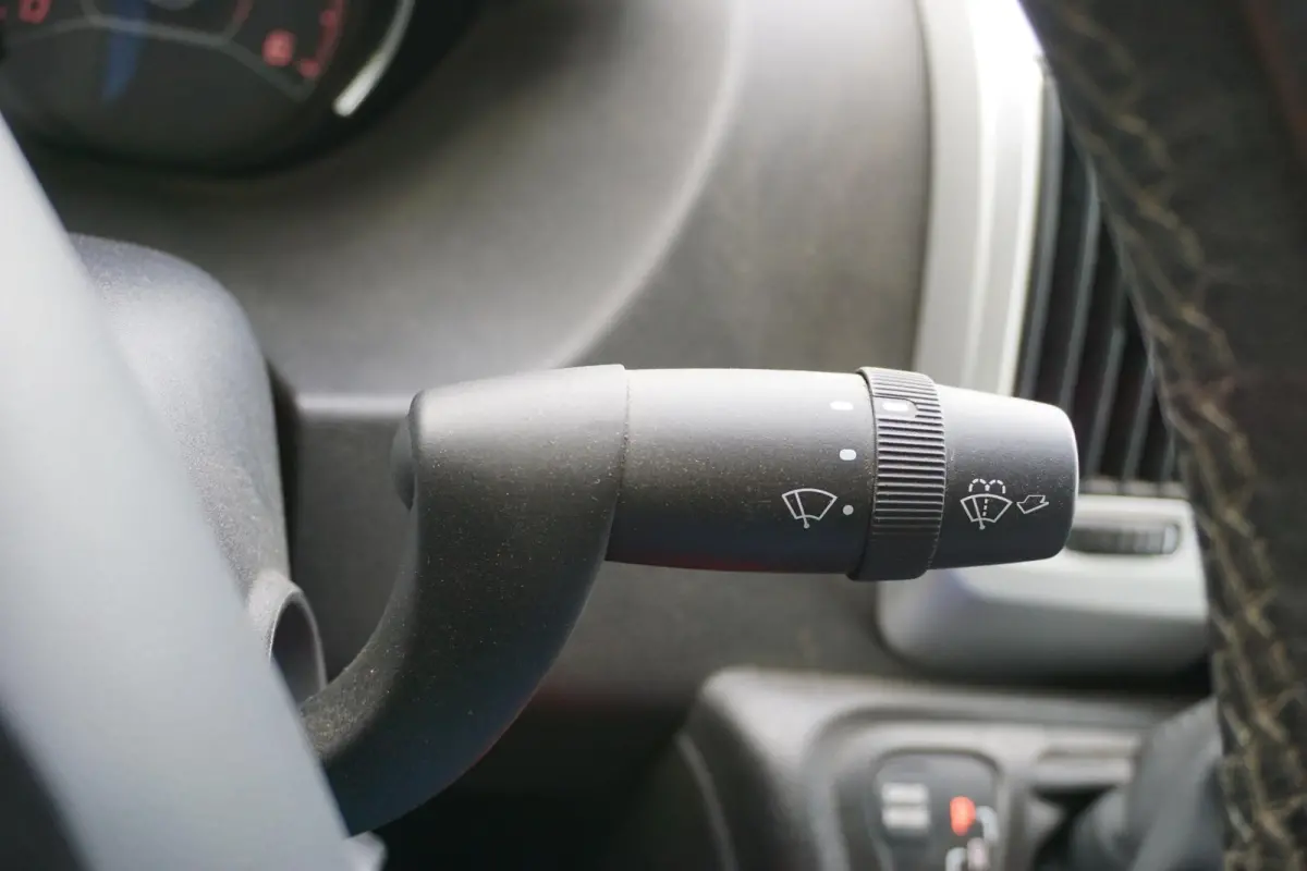 35H 2.3 MultiJet L2H2 Automaat |180 pk |Metallic |1e eigenaar |Topstaat |Camera |Cruise |Navi |Climate control |BPM vrij |EURO6D |Meegespoten voorbumper |LED dagrijverlichting