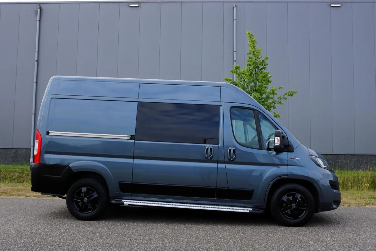 35H 2.3 MultiJet L2H2 Automaat |180 pk |Metallic |1e eigenaar |Topstaat |Camera |Cruise |Navi |Climate control |BPM vrij |EURO6D |Meegespoten voorbumper |LED dagrijverlichting